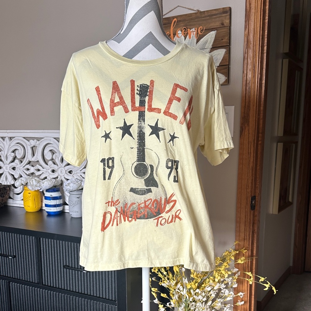Daydreamer Morgan Wallen Graphic Tee